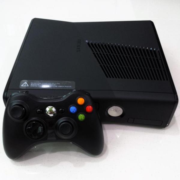 CONSOLA XBOX 360 USADA